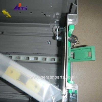 قطعات دستگاه ATM NCR S1 کاسه پول با قفل فلزی و کلید 445-0631970 445-0728451