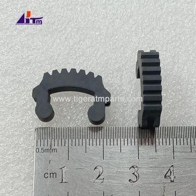 قطعات یدکی از دستگاه ATM Diebold Nixdorf رولر پدل لاستیک 1750301000-01-28-02 49269047000A