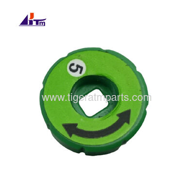 قطعه پلاستیکی غلتک سبز حمل و نقل پایین SDM2 دستگاه خودپرداز NCR 484-0106810-02